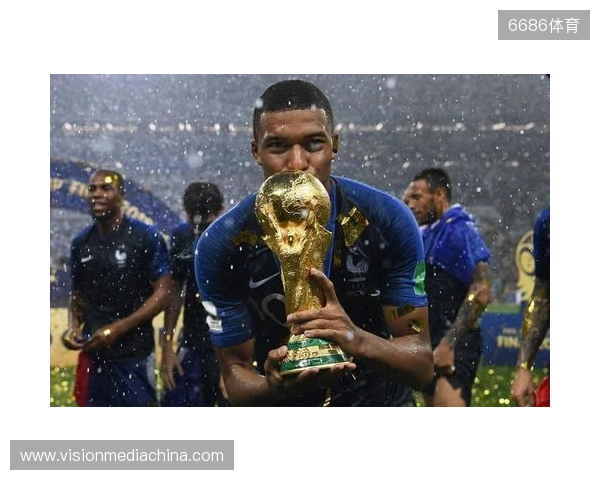 懂球帝2025年10月足坛MVP:姆巴佩蝉联! 懂球帝2025年10月足坛MVP:姆巴佩蝉联!