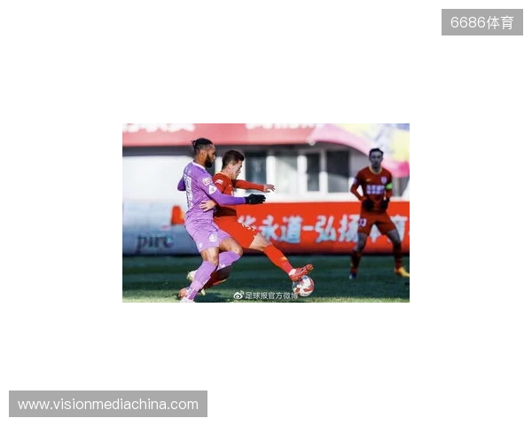 亚泰出征青岛准备赛季收官战 球迷助威歌声为子弟兵加油 亚泰出征青岛准备赛季收官战 球迷助威歌声为子弟兵加油